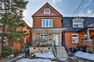 786 Gladstone Ave in Toronto, ON - Building Photo