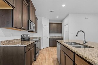 410 Main St in Greenville, TX - Building Photo - Building Photo