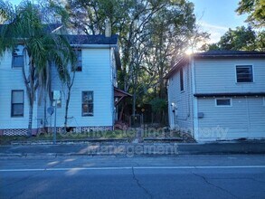 237 SW 2nd Pl in Gainesville, FL - Building Photo - Building Photo