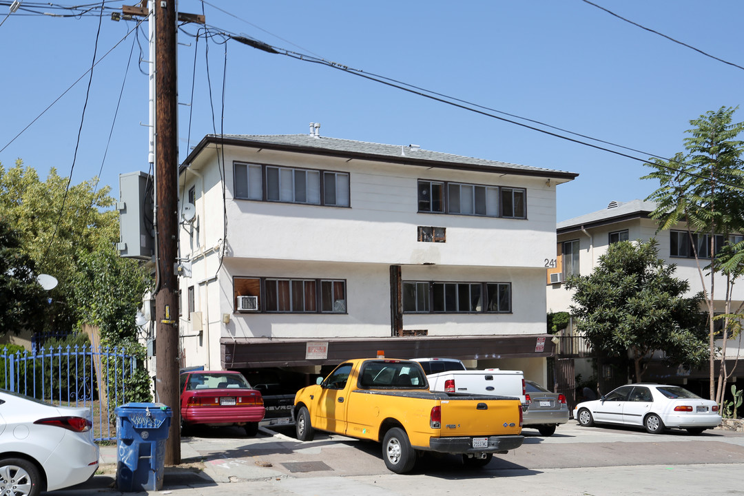 241 S Westlake Ave in Los Angeles, CA - Foto de edificio