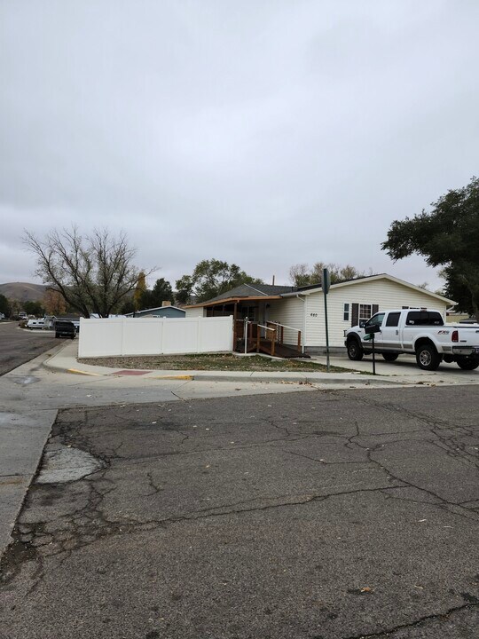 680 Schultz St in Green River, WY - Building Photo