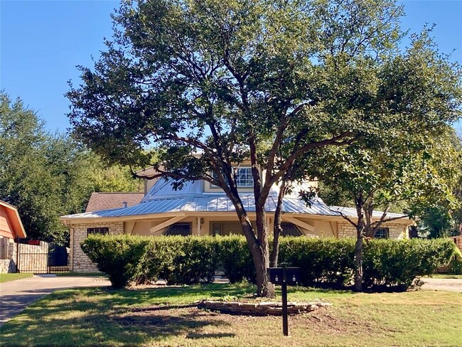 property at 1819 Parker Ln