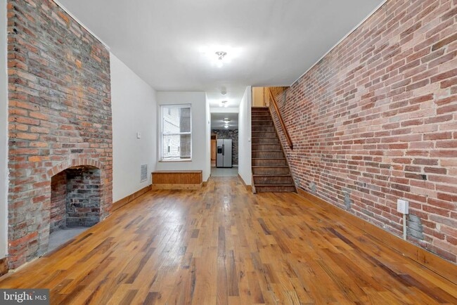 property at 1742 E Lombard St