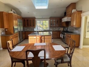 102 Overhill Rd in Orinda, CA - Building Photo - Building Photo