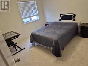 124 Sailors Landing in Bowmanville, ON - Building Photo - Building Photo