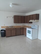 510 NW Bradford Ave, Unit A in Mountain Home, ID - Building Photo - Building Photo