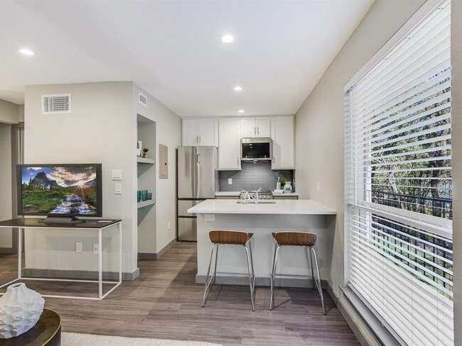 615 Upson St in Austin, TX - Building Photo - Building Photo