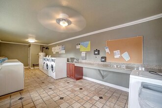 452 Dempsey Rd in Milpitas, CA - Building Photo - Building Photo