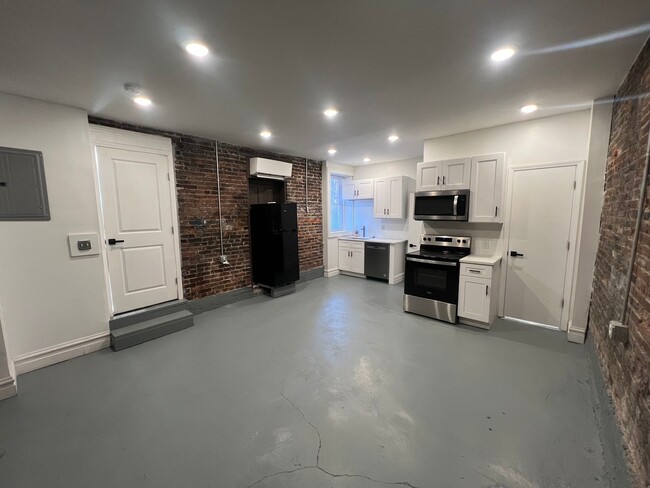 property at 2615 Victor St
