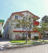 12516 Cranbrook Ave in Hawthorne, CA - Building Photo - Building Photo