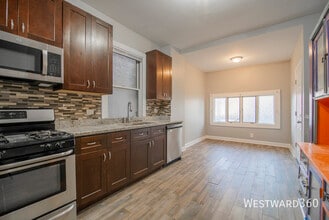 1252 W Elmdale Ave in Chicago, IL - Building Photo - Building Photo