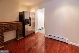 166 Sigel St in Philadelphia, PA - Building Photo - Building Photo