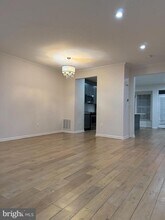 2605 Logan Wood Dr in Herndon, VA - Building Photo - Building Photo