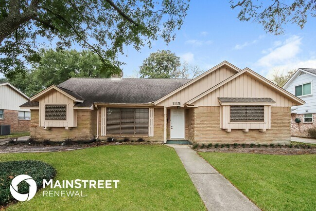 property at 1115 Baymeadow Dr