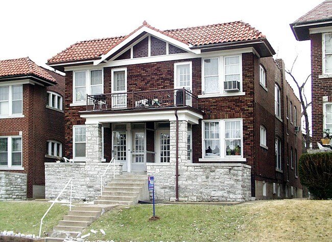 5018 Pernod Ave