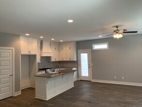 2339 E Amherst Aly in Fayetteville, AR - Building Photo - Building Photo