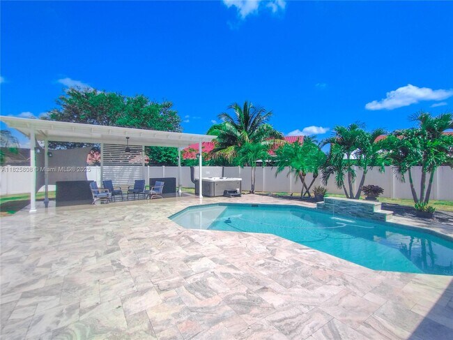 property at 5780 Sun Pointe Cir
