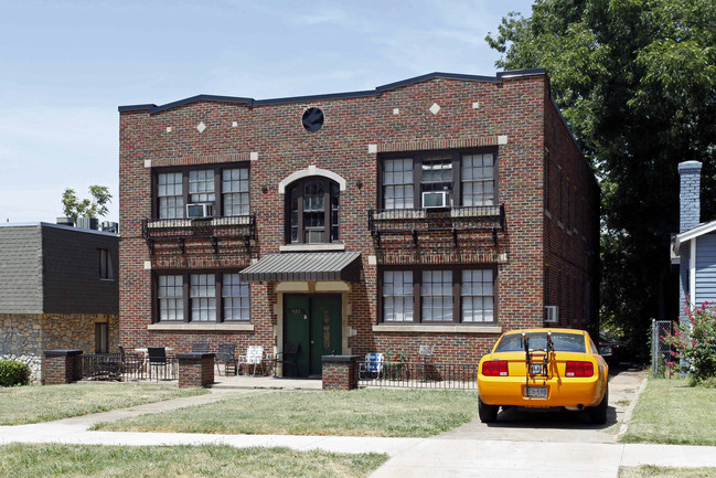 Jefferson Park 8-Plex in Oklahoma City, OK - Foto de edificio - Building Photo