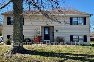 123 S Chester St in Olathe, KS - Building Photo