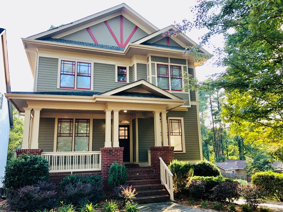 1043 Antioch Dr NE in Atlanta, GA - Building Photo