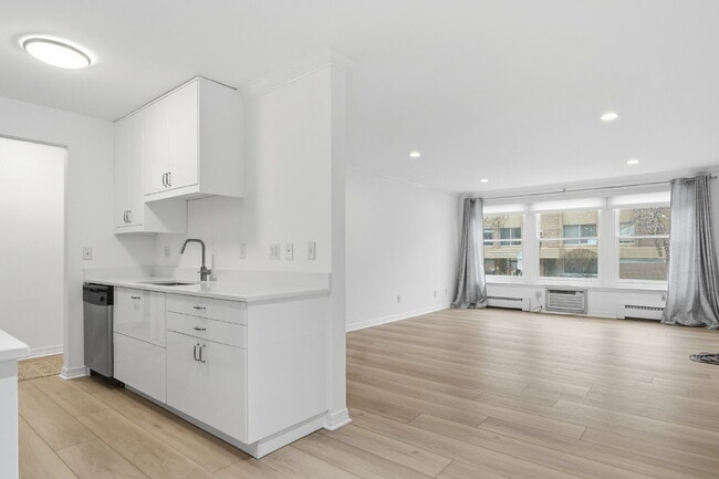 property at 821 Douglas Ave