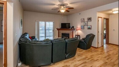 1848 W Benton St in Iowa City, IA - Building Photo - Building Photo