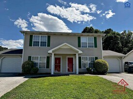 3947 Webb Oaks Ct in Chattanooga, TN - Building Photo