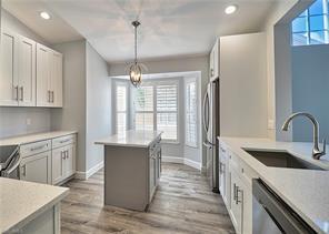 5701 Heron Ln-Unit -705 in Naples, FL - Foto de edificio
