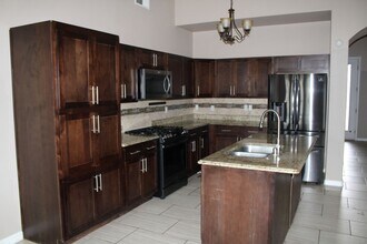 3155 Spring Willow in El Paso, TX - Building Photo - Building Photo