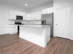 8007 Vega Ct in La Belle, FL - Building Photo - Building Photo