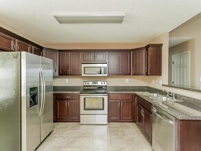 7957 Gardendale Dr in Olive Branch, MS - Foto de edificio - Building Photo