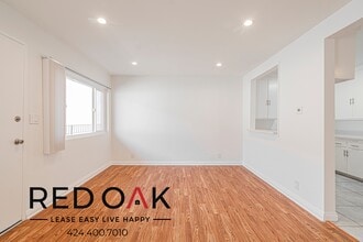 1323 N Harvard Blvd in Los Angeles, CA - Building Photo - Building Photo
