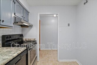 1301 N Courthouse Rd in Arlington, VA - Building Photo - Building Photo