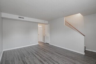 809-B Golfview Pl in Clarksville, TN - Building Photo - Building Photo