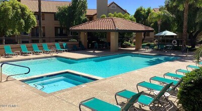 9605 S 48th St, Unit A3 in Phoenix, AZ - Building Photo - Building Photo