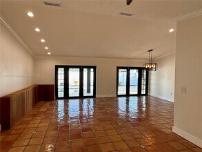 12030 SW 92nd St in Miami, FL - Building Photo - Building Photo