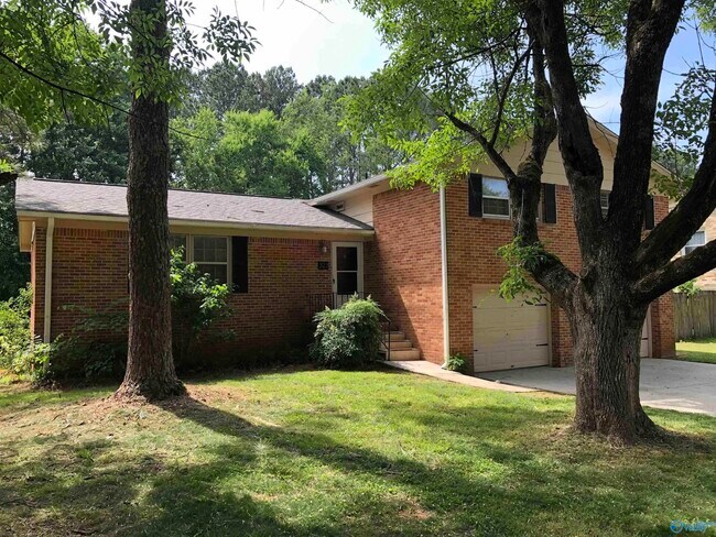property at 323 NW Forrest Pk Ct