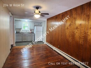 204 W High St in Nesquehoning, PA - Building Photo - Building Photo