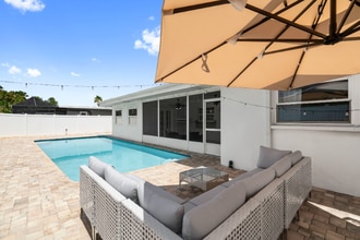 8402 Lava Pl in Tampa, FL - Building Photo - Building Photo