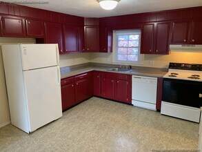 76 Lorchris St, Unit 3 in Leominster, MA - Building Photo - Building Photo