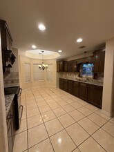 318 Manor Ave in Arcola, TX - Foto de edificio - Building Photo