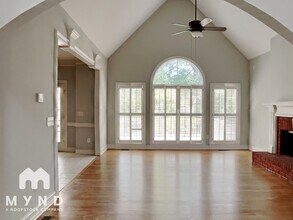 1918 Tribble Crest Dr in Lawrenceville, GA - Foto de edificio - Building Photo