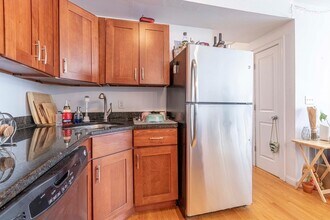 535 Cambridge St, Unit 2 in Cambridge, MA - Building Photo - Building Photo