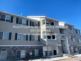 8051 Copperfield Pl in Magna, UT - Building Photo