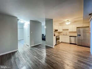 102 Bayberry Ct in Lumberton, NJ - Building Photo - Building Photo