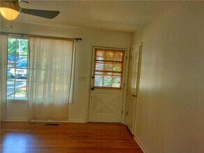 1009 Verdi Way in Clarkston, GA - Building Photo - Building Photo