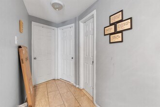 1019 Summit Ave in Jersey City, NJ - Building Photo - Building Photo