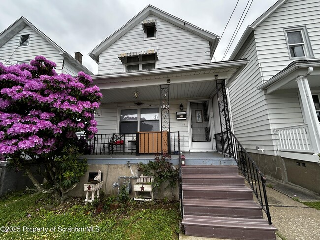 property at 1531 Thackery St