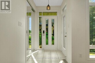 228 Pembina Private in Ottawa, ON - Building Photo - Building Photo