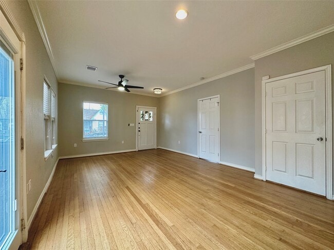 property at 112 Munford St